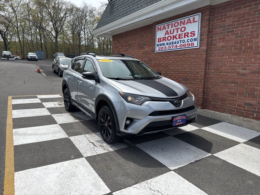 Used 2018 Toyota RAV4 XLE AWD/4WD image 1