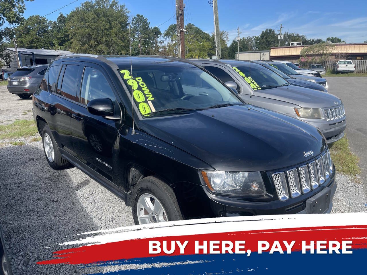 Used 2016 Jeep Compass Latitude FWD image 1