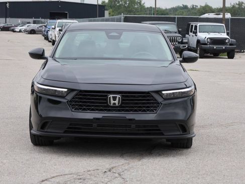 Used 2025 Honda Accord LX image 5