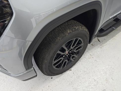 New 2026 GMC Sierra 1500 Elevation image 9