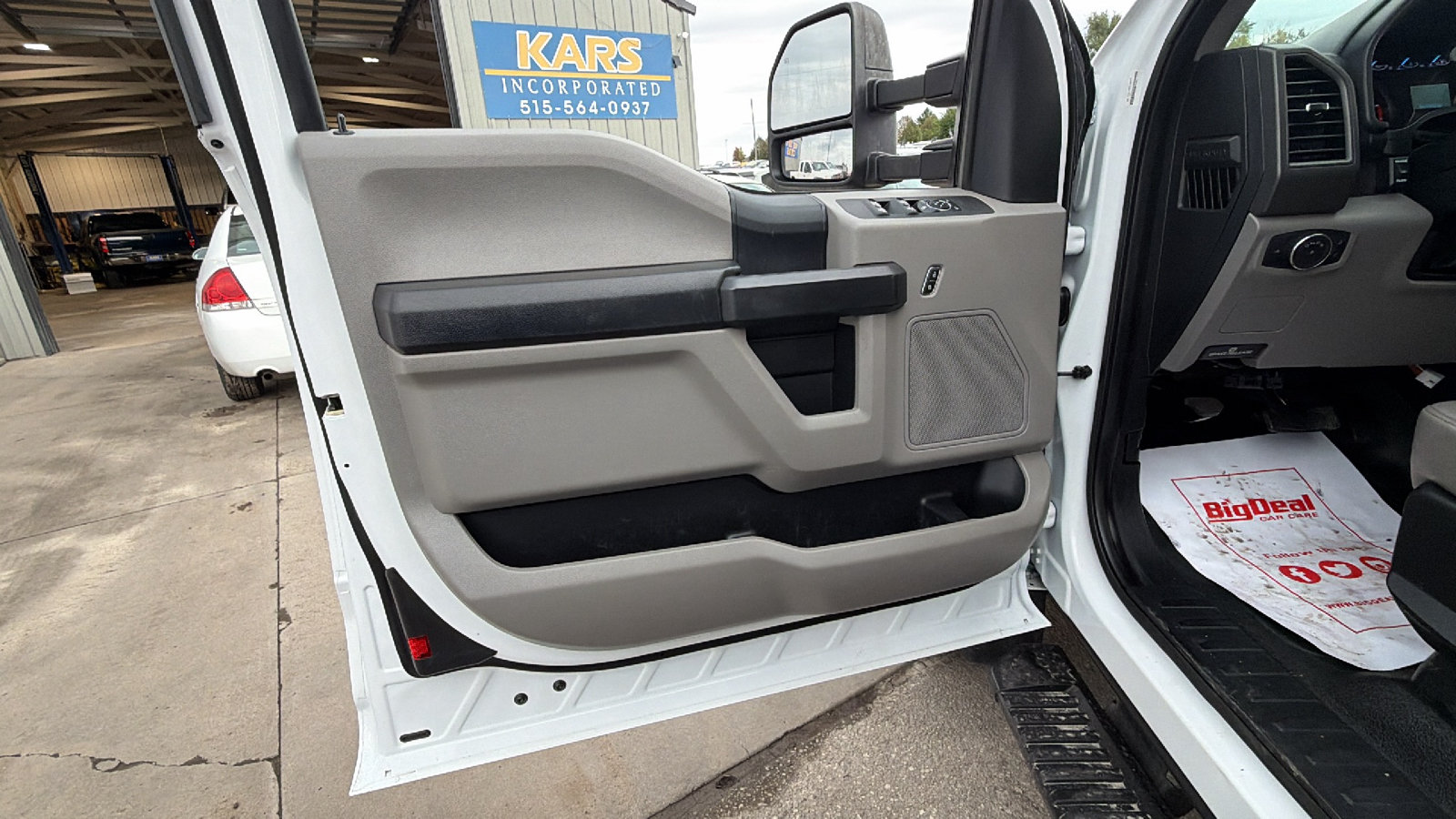 Used 2018 Ford F550 4x4 SuperCab Super Duty image 10