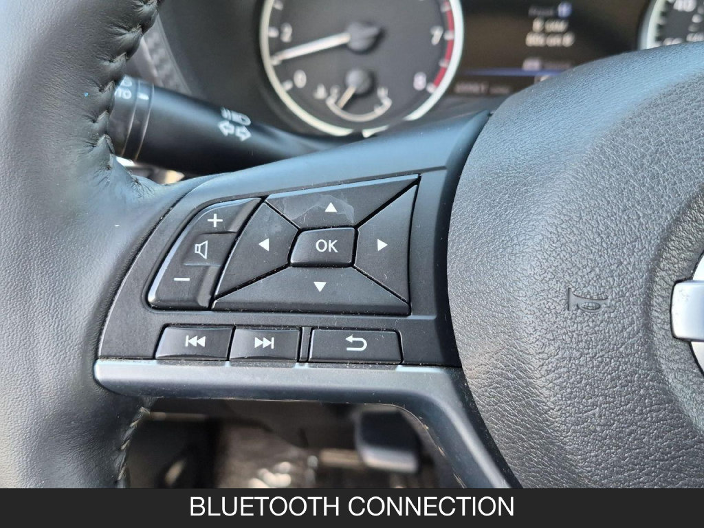 Certified 2020 Nissan Sentra SV FWD image 14