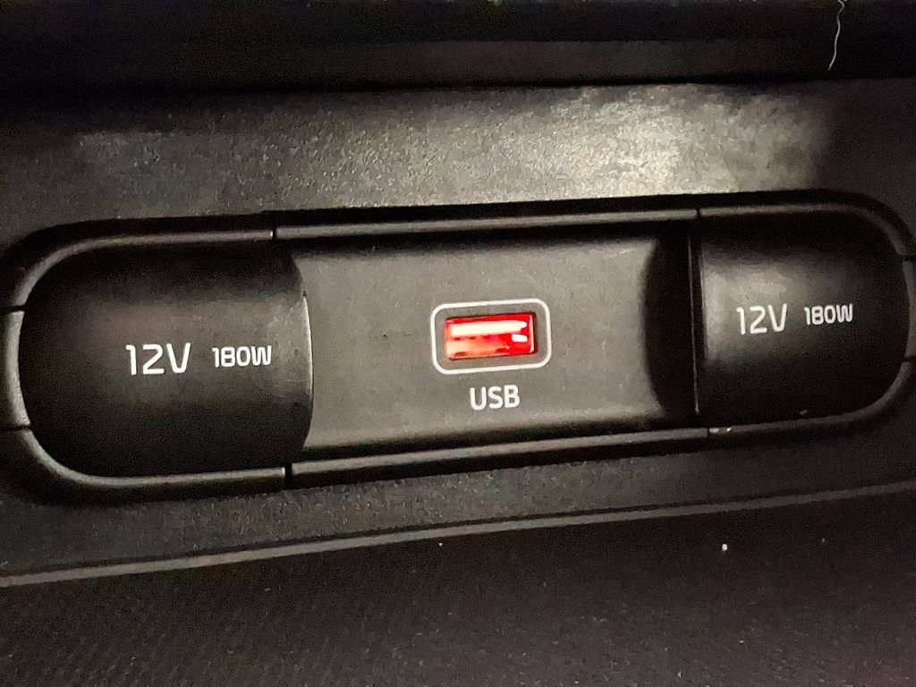 Used 2023 Kia Forte LXS w/ LXS Technology Package FWD image 22