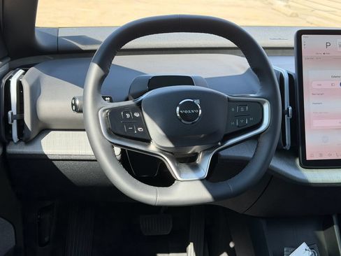 Certified 2025 Volvo EX30 Ultra w/ Climate Package AWD/4WD image 14