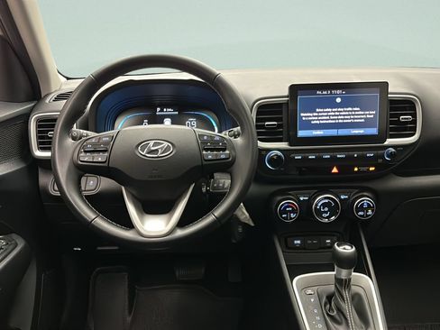 Certified 2023 Hyundai Venue SEL FWD image 20