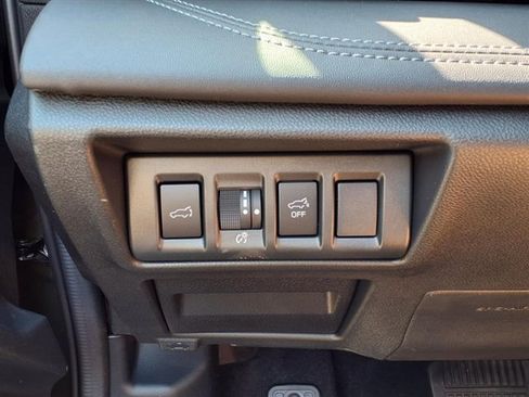 New 2025 Subaru Outback Limited image 12