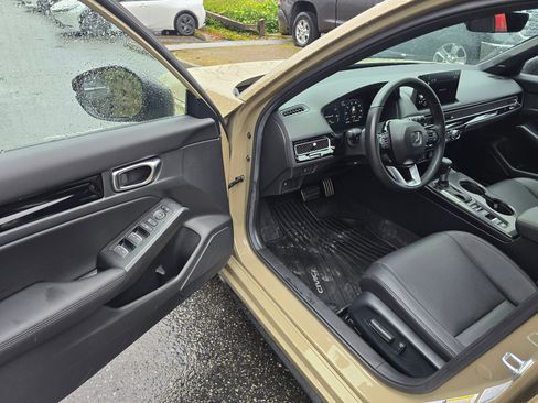 Used 2025 Honda Civic Sport Touring image 19
