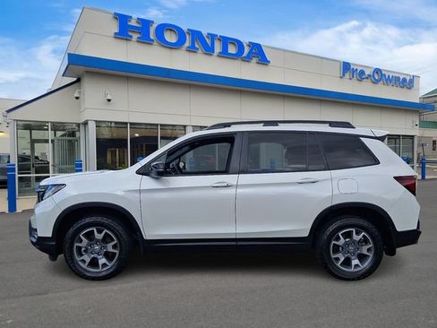 Used 2023 Honda Passport TrailSport image 8