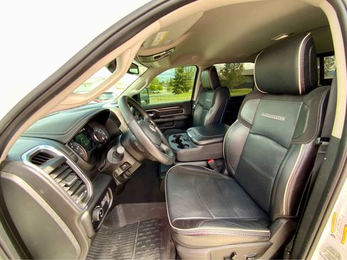 Used 2024 RAM 2500 Laramie AWD/4WD image 22