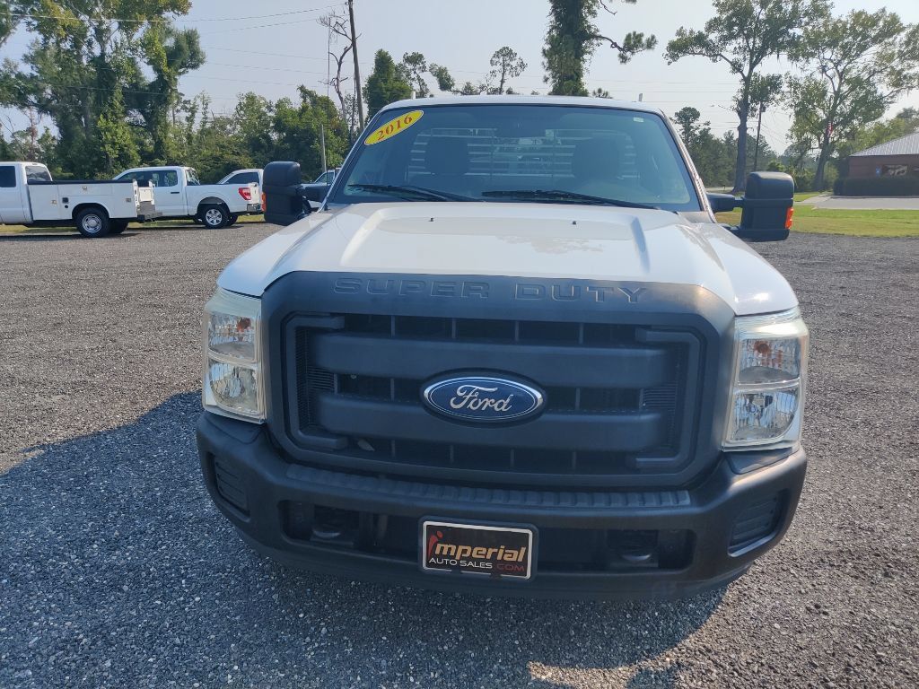 Used 2016 Ford F250 XL w/ Power Equipment Group RWD image 2