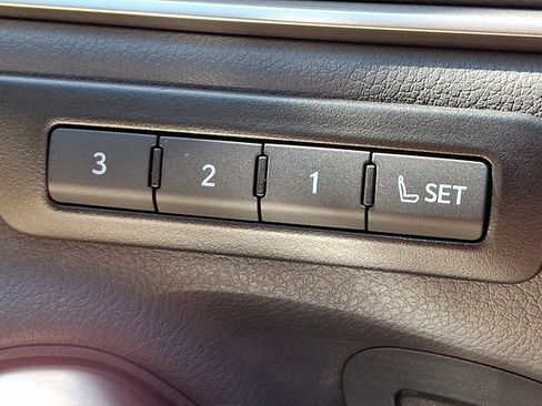 Certified 2025 Lexus ES 300h w/ Luxury Package FWD image 28
