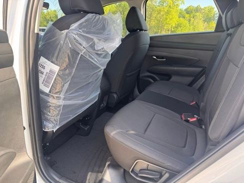 New 2026 Hyundai Tucson SE image 10