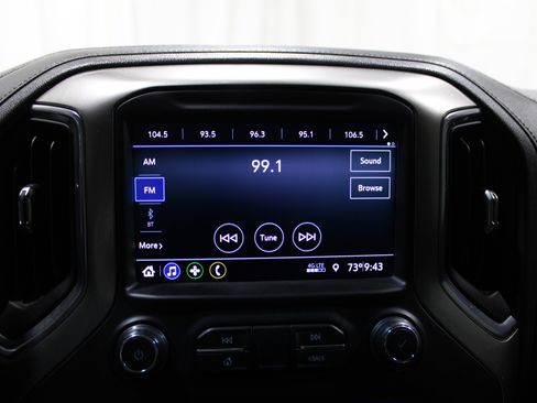 Used 2020 Chevrolet Silverado 1500 LT w/ All-Star Edition image 15