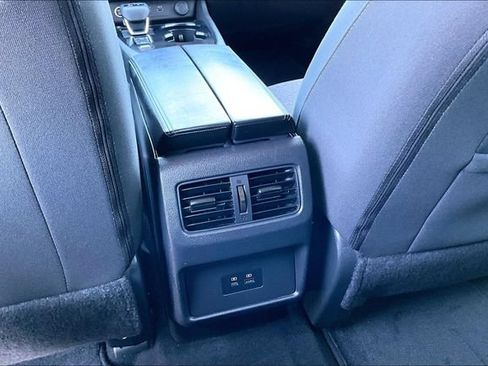 Certified 2023 Nissan Rogue SV FWD image 10