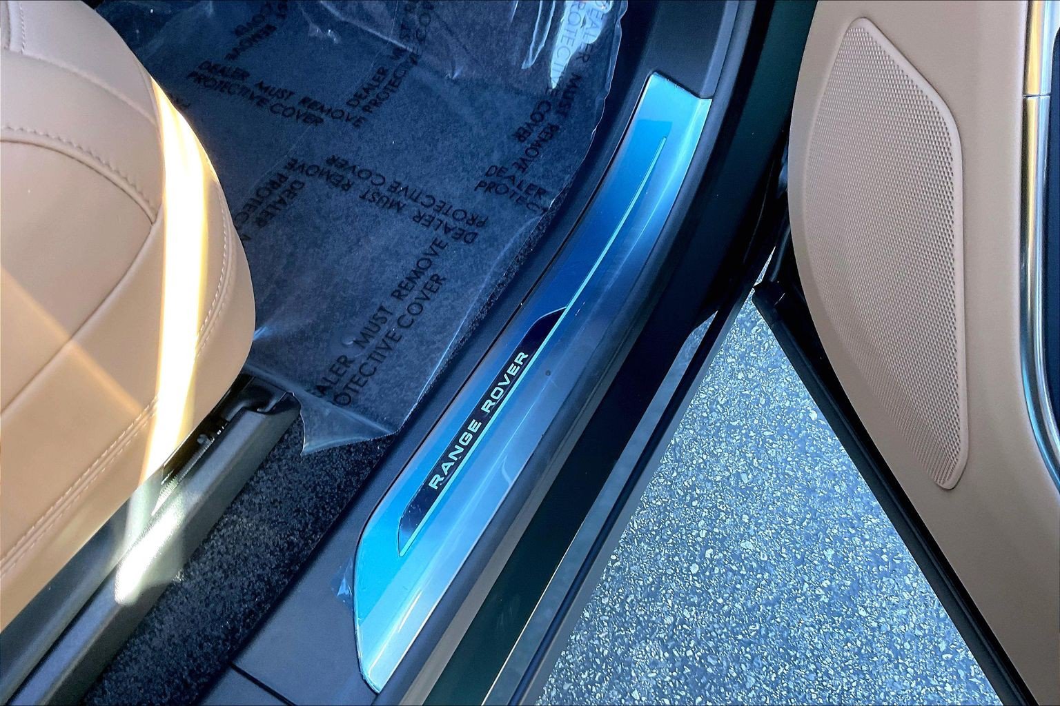 New 2027 Land Rover Range Rover SE AWD/4WD image 9