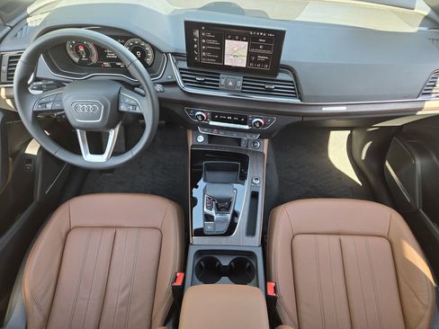 Certified 2025 Audi Q5 2.0T Premium Plus image 34
