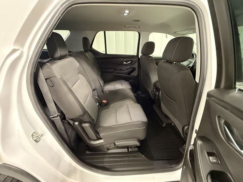 Used 2018 Chevrolet Traverse LT AWD/4WD image 11