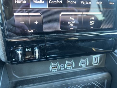 Used 2026 RAM 1500 Laramie w/ Night Edition image 22