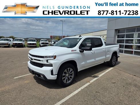 Used 2021 Chevrolet Silverado 1500 RST AWD/4WD image 3