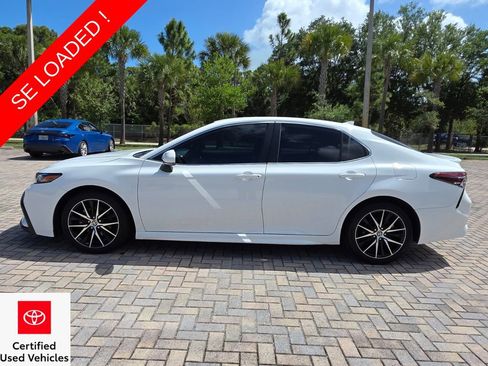 Used 2023 Toyota Camry SE image 8