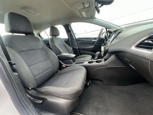 Used 2019 Chevrolet Cruze LT w/ LT Fleet Convenience Package image 22