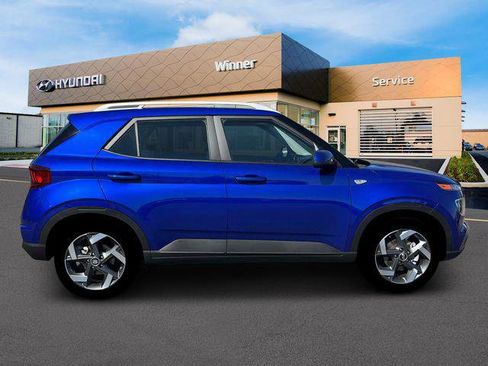 New 2026 Hyundai Venue SEL image 9