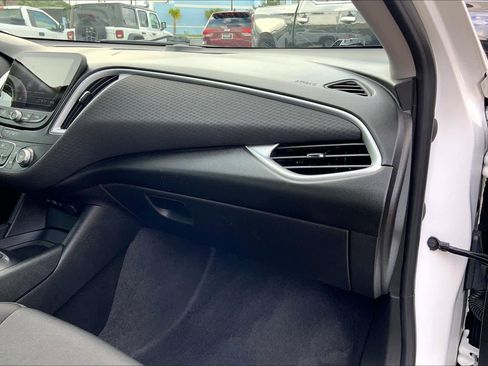 Used 2023 Chevrolet Malibu LS image 18