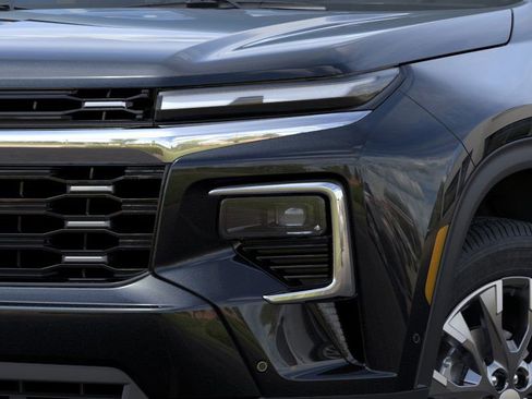 New 2025 Chevrolet Traverse LT w/ Enhanced Driving Package image 10