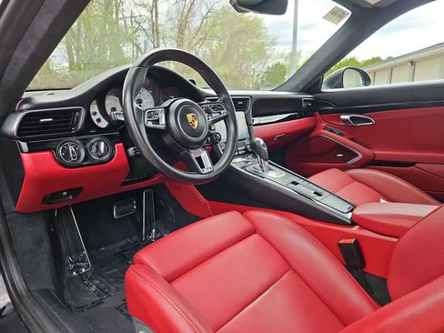 Certified 2019 Porsche 911 Turbo AWD/4WD image 22