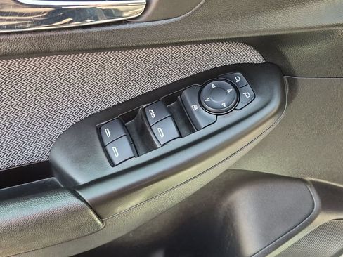 Used 2023 Chevrolet TrailBlazer LS FWD image 13