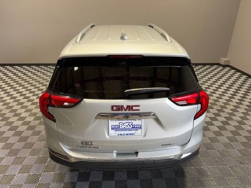 Used 2018 GMC Terrain SLT w/ Preferred Package image 11