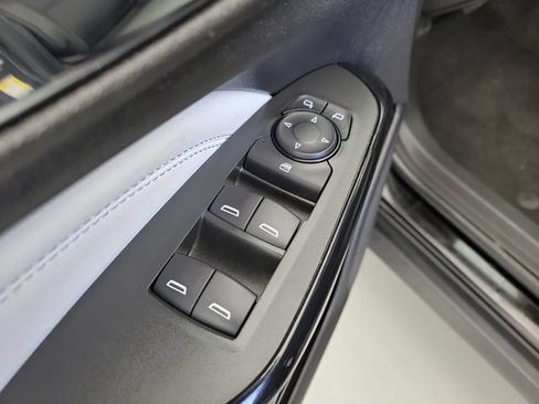 Used 2025 Chevrolet Trax LT w/ LT Convenience Package FWD image 21