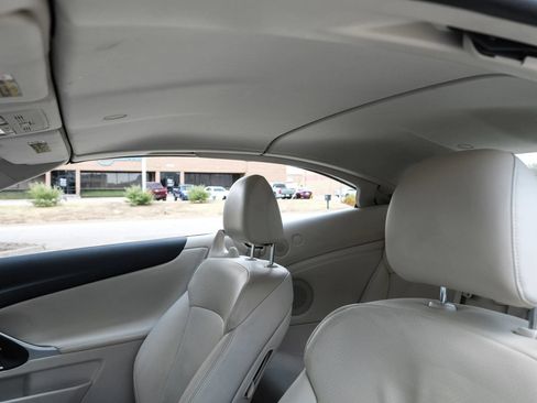Used 2015 Lexus IS 350C w/ Navigation System Package RWD image 29