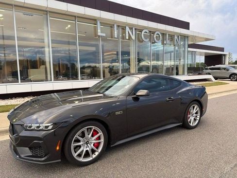 Used 2024 Ford Mustang GT Premium RWD image 1