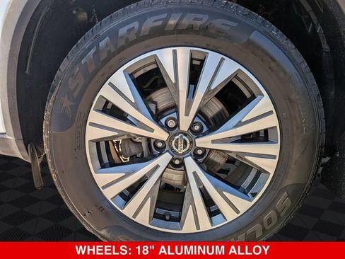 Used 2021 Nissan Rogue SV AWD/4WD image 10
