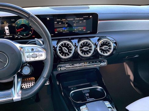 Used 2020 Mercedes-Benz CLA 35 AMG 4MATIC image 9