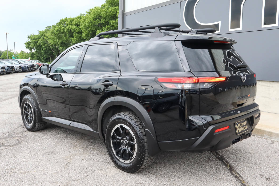 Used 2025 Nissan Pathfinder Rock Creek AWD/4WD image 6