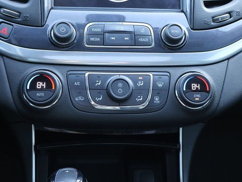 Used 2019 Chevrolet Impala LT image 32