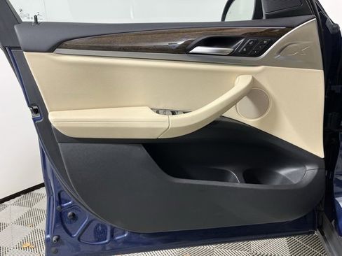 Used 2023 BMW X3 xDrive30i w/ Premium Package w/ZPA image 9