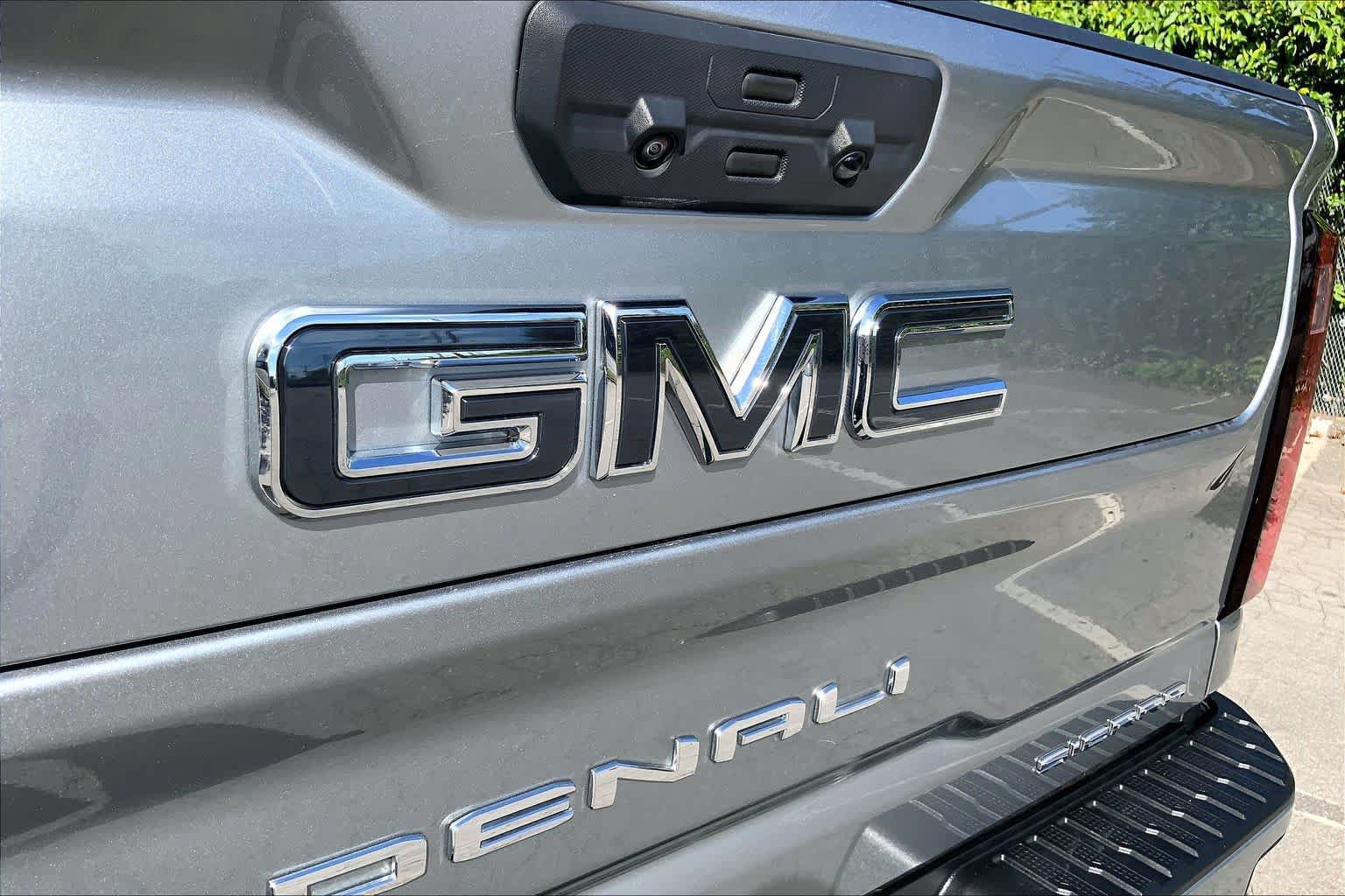 Used 2024 GMC Sierra 2500 Denali Ultimate w/ Max Trailering Package AWD/4WD image 33