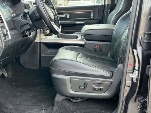 Used 2018 RAM 2500 Laramie image 13