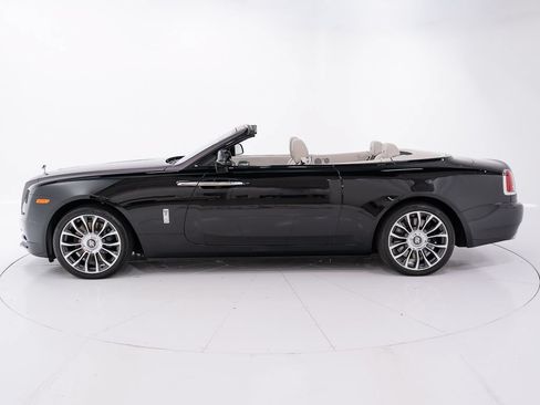 Certified 2018 Rolls-Royce Dawn RWD image 2