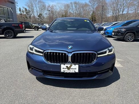Used 2022 BMW 530i xDrive w/ Convenience Package image 3