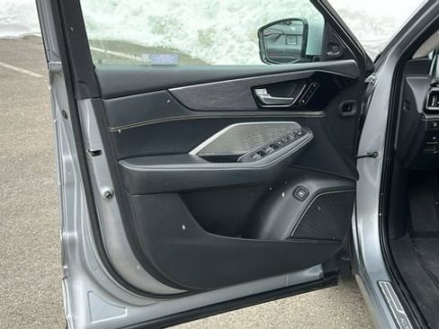 Certified 2022 Acura MDX SH-AWD w/ Advance Package image 8