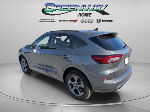 Used 2023 Ford Escape ST-Line w/ Tech Pack #1 image 5