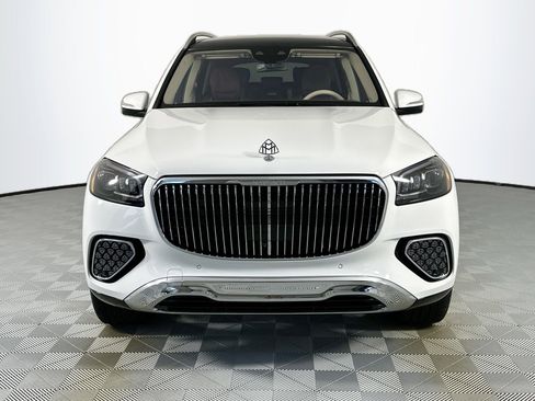 Used 2026 Mercedes-Benz Maybach GLS 600 4MATIC image 2