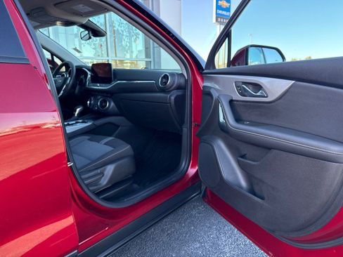 Certified 2023 Chevrolet Blazer LT w/ Convenience Package image 28