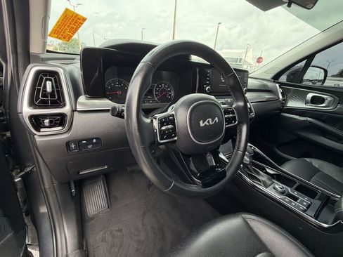 Used 2022 Kia Sorento SX FWD image 18