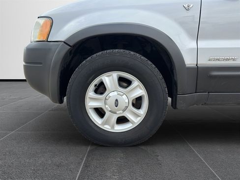 Used 2002 Ford Escape XLT image 24