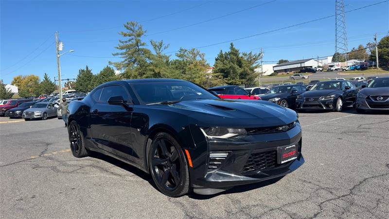 Used 2017 Chevrolet Camaro SS Coupe w/ 2SS RWD image 3